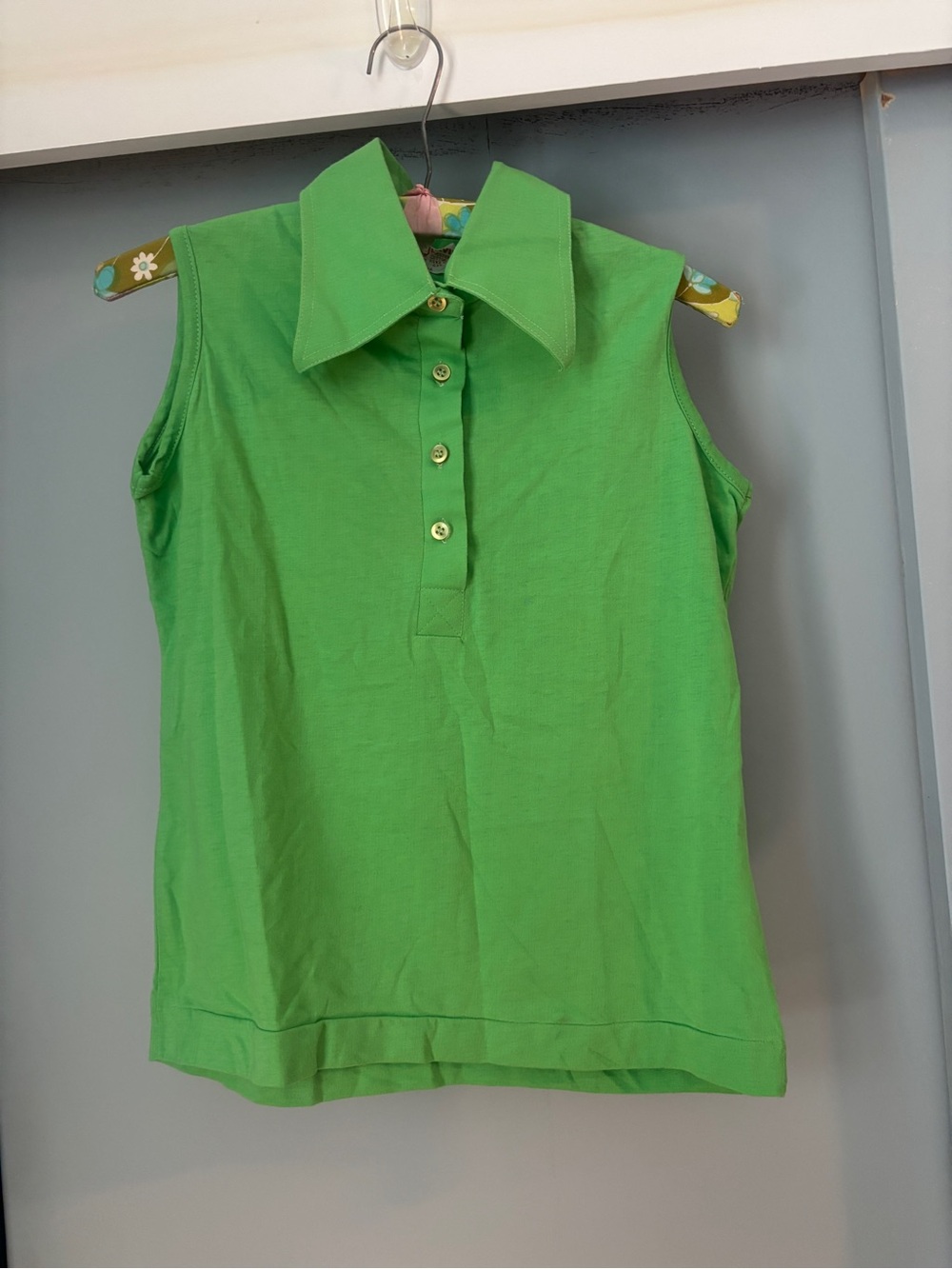 VINTAGE Sleeveless Apple Green Button Polo Top